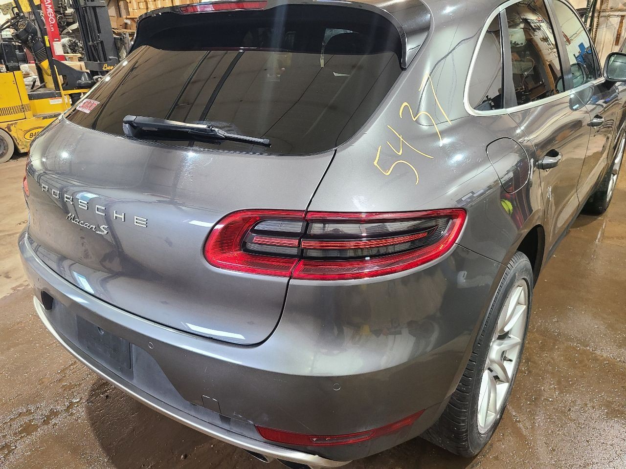 Audio Equipment Radio ID 95B03596302 Fits 15-16 PORSCHE MACAN 661648