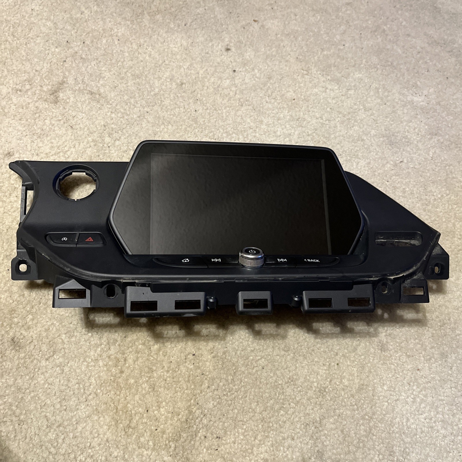 2020-2022 Chevy Blazer Radio Display and Control Panel Standard Audio Opt IOR