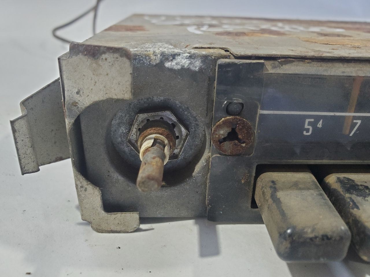 1968 1970 Volkswagen Beetle OEM Sapphire XV Untested Radio Sold As Is