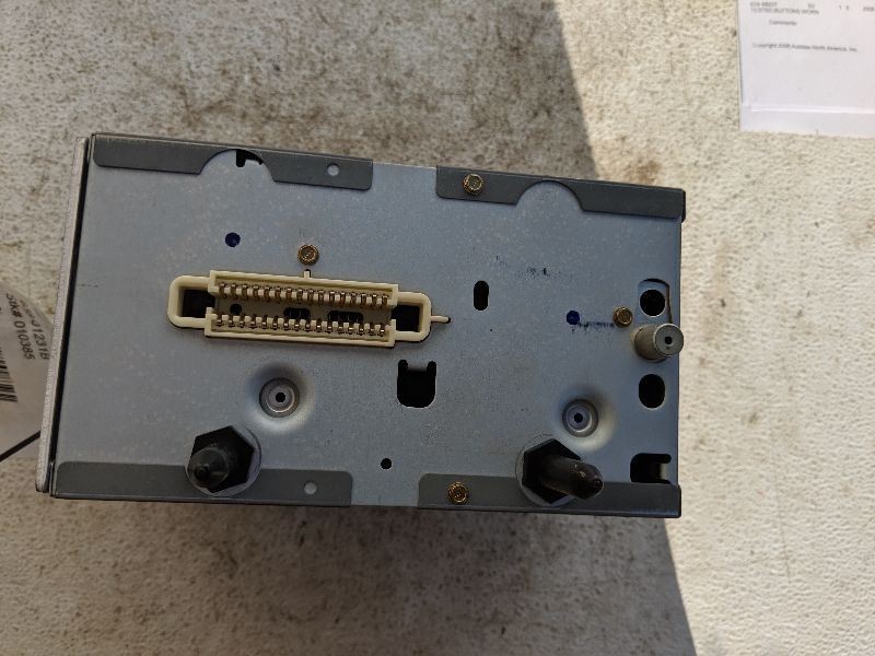 Audio Equipment Radio AM Mono-fm Stereo-cassette Opt UN6 Fits 00 LESABRE 358509