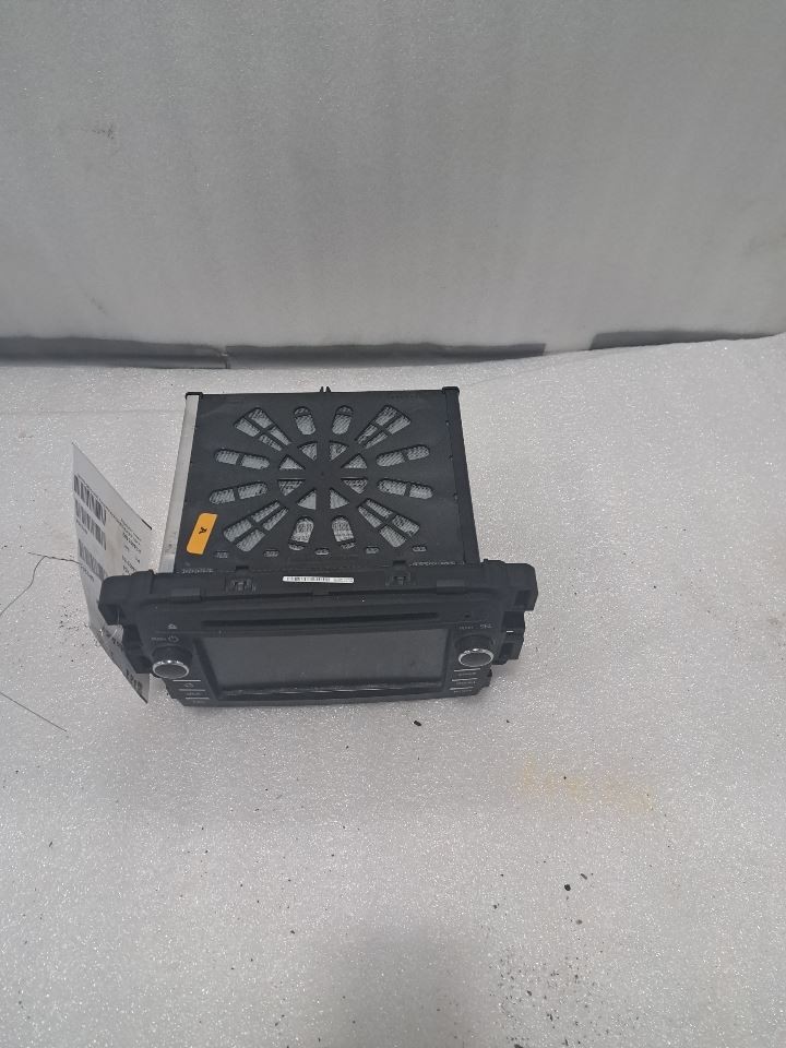 2014 Acadia Stereo Radio Display & Receiver Sku#4405102