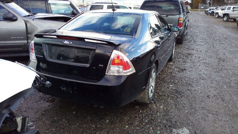 7L2T-18C808-AA Radio Amplifier from 2007 Ford Fusion 5761030