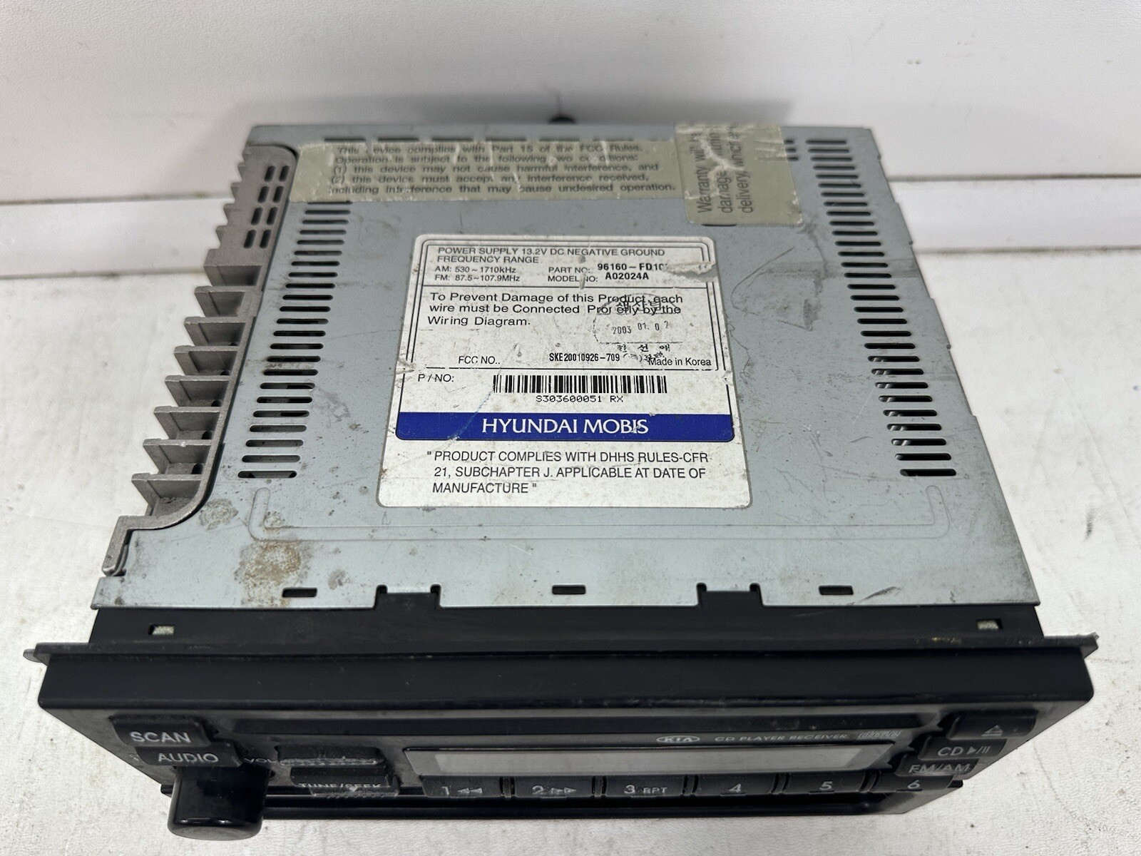 03-05 Kia Rio Radio Audio Equip. Sed AM-FM-Stereo-CD OEM# 96160-FD110