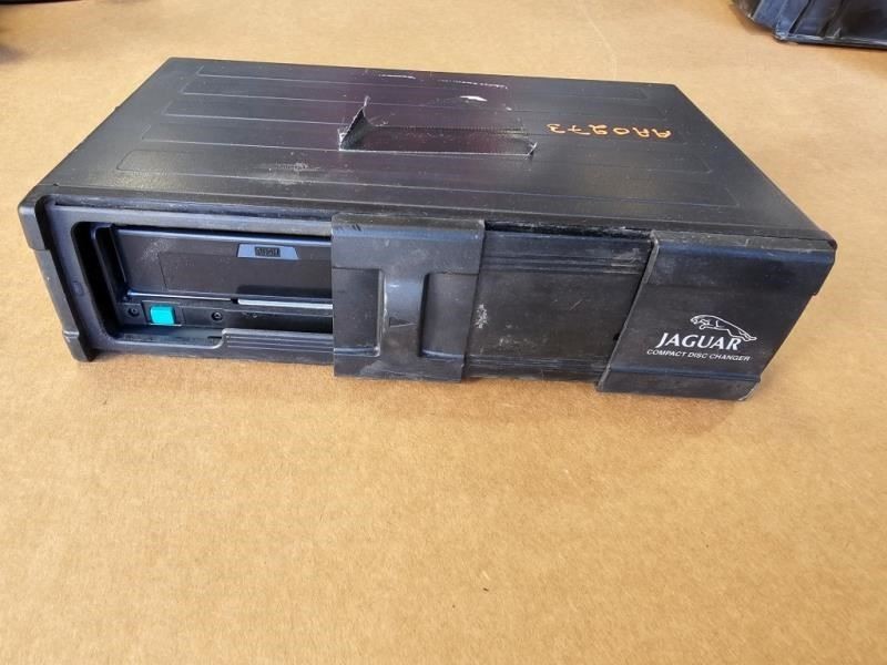 USED 01 XK8 TRUNK MOUNTED CD CHANGER AS SHOWN SHIPPED