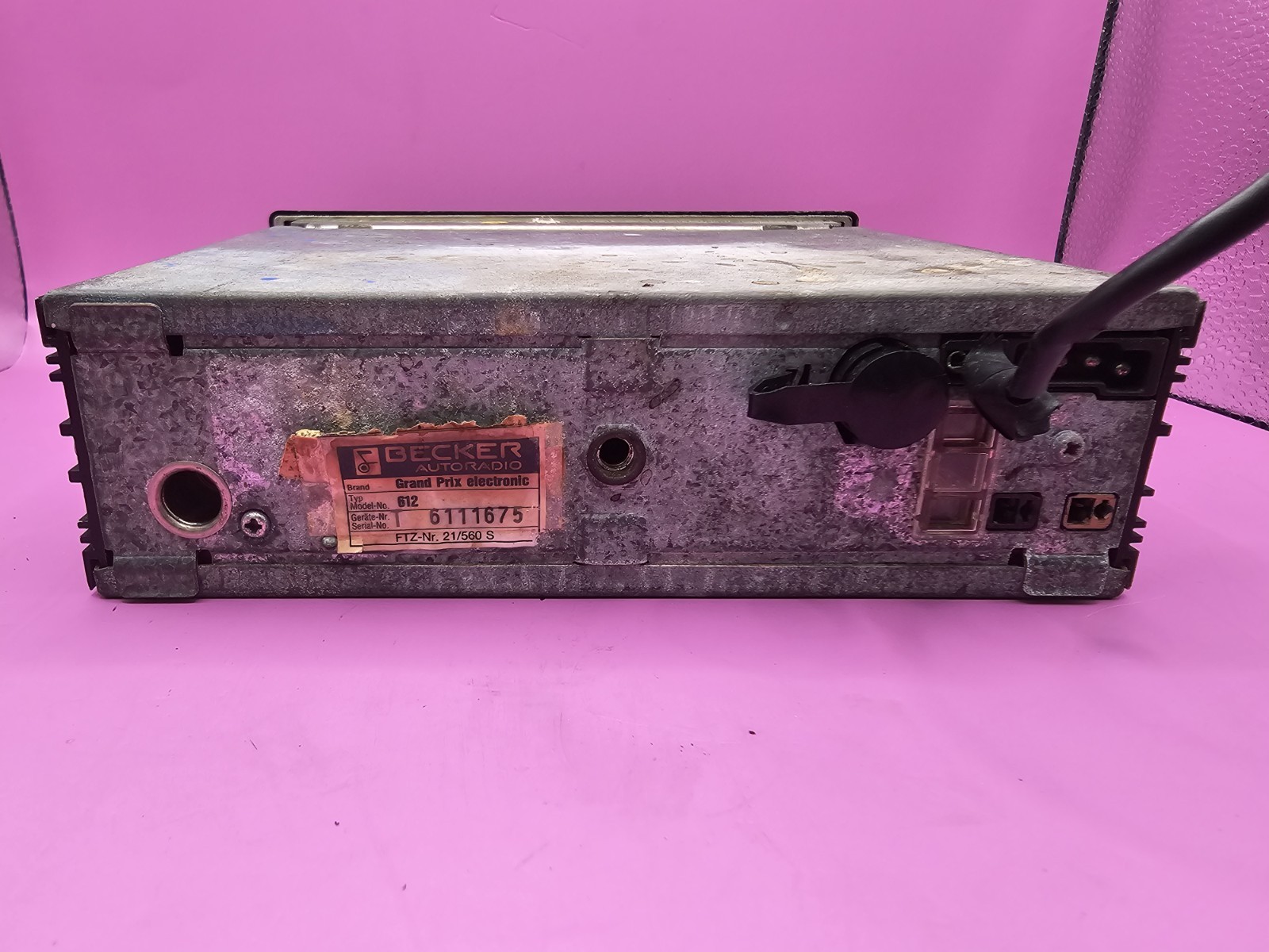 Mercedes BECKER Grand Prix 612 RADIO CASSETTE Player OEM 1985 300D