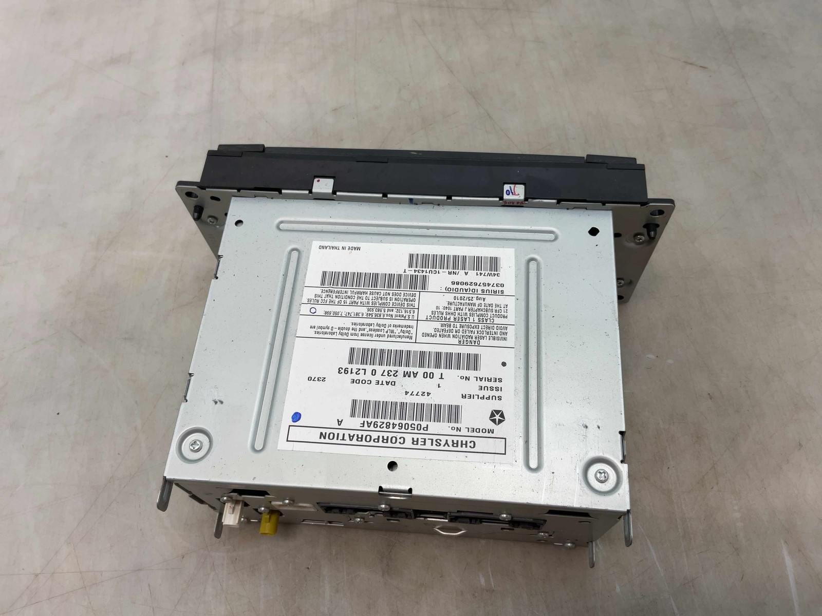 Jeep JK Wrangler OEM RHB Touchscreen Radio 05064829AF 2011