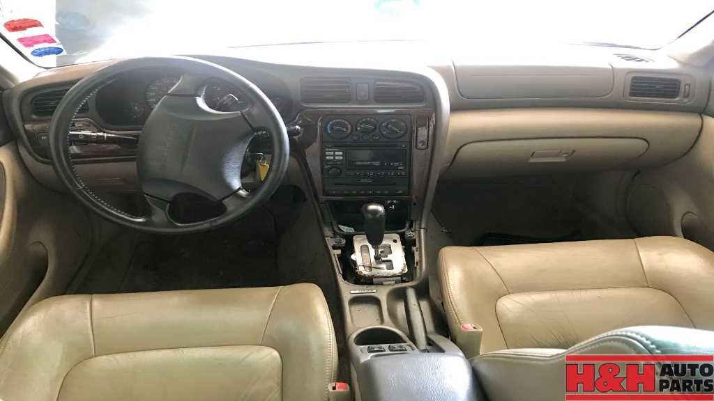 Audio Equipment Radio Am-fm-cd-cassette Fits 00-02 LEGACY 370652