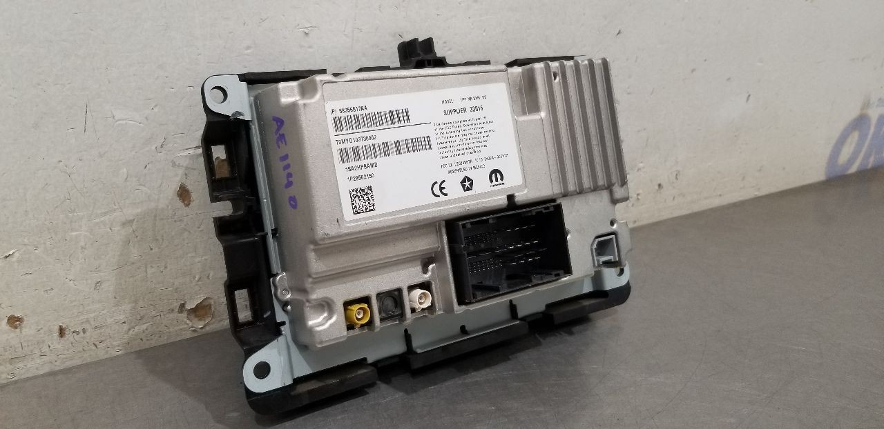 17 DODGE RAM 3500 RADIO AUDIO DISPLAY AND RECEIVER 68356517AA