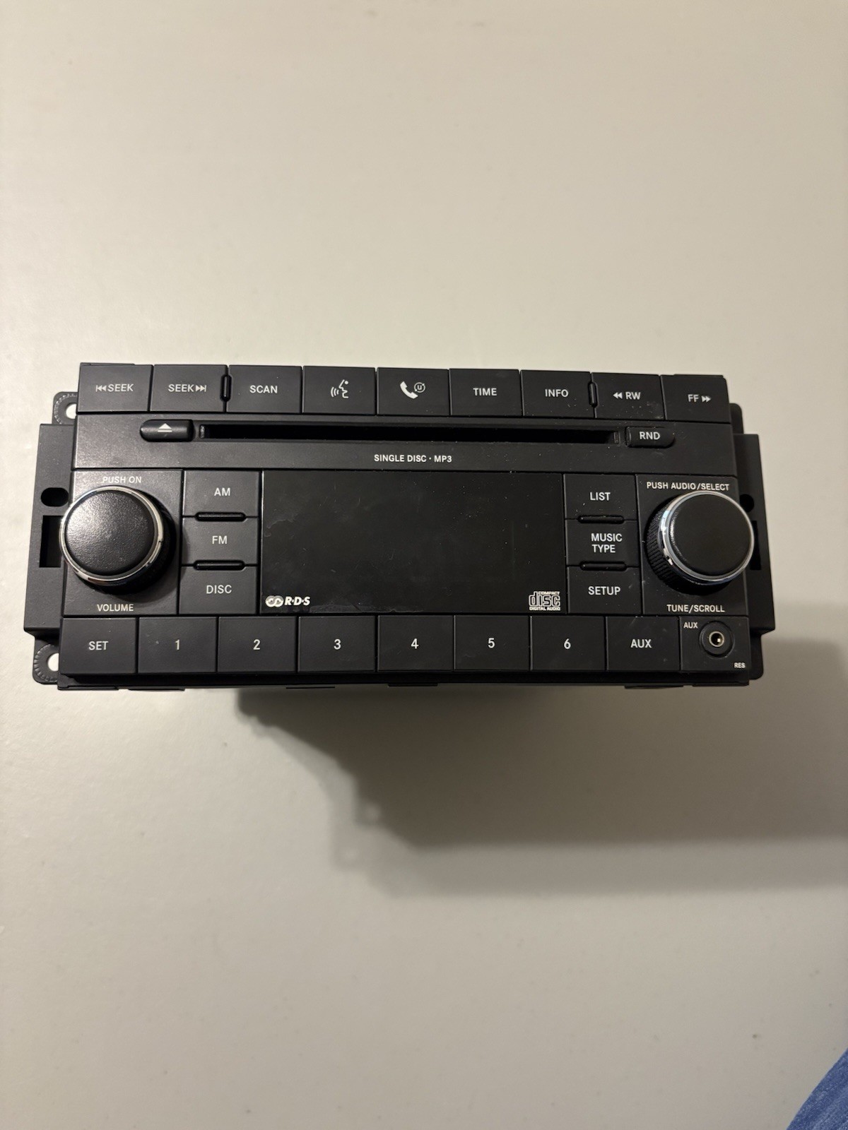 Chrysler Dodge Jeep AM FM CD MP3 AUX Radio Stereo Unit P05107095AJ UN-TESTED OEM
