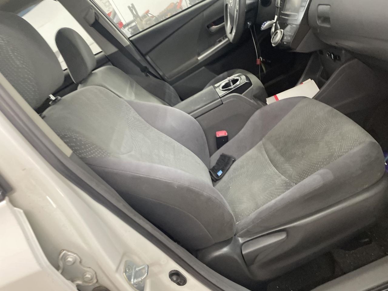 Audio Equipment Radio Prius V VIN Eu 7th And 8th Digit Fits 12-14 PRIUS 1002070