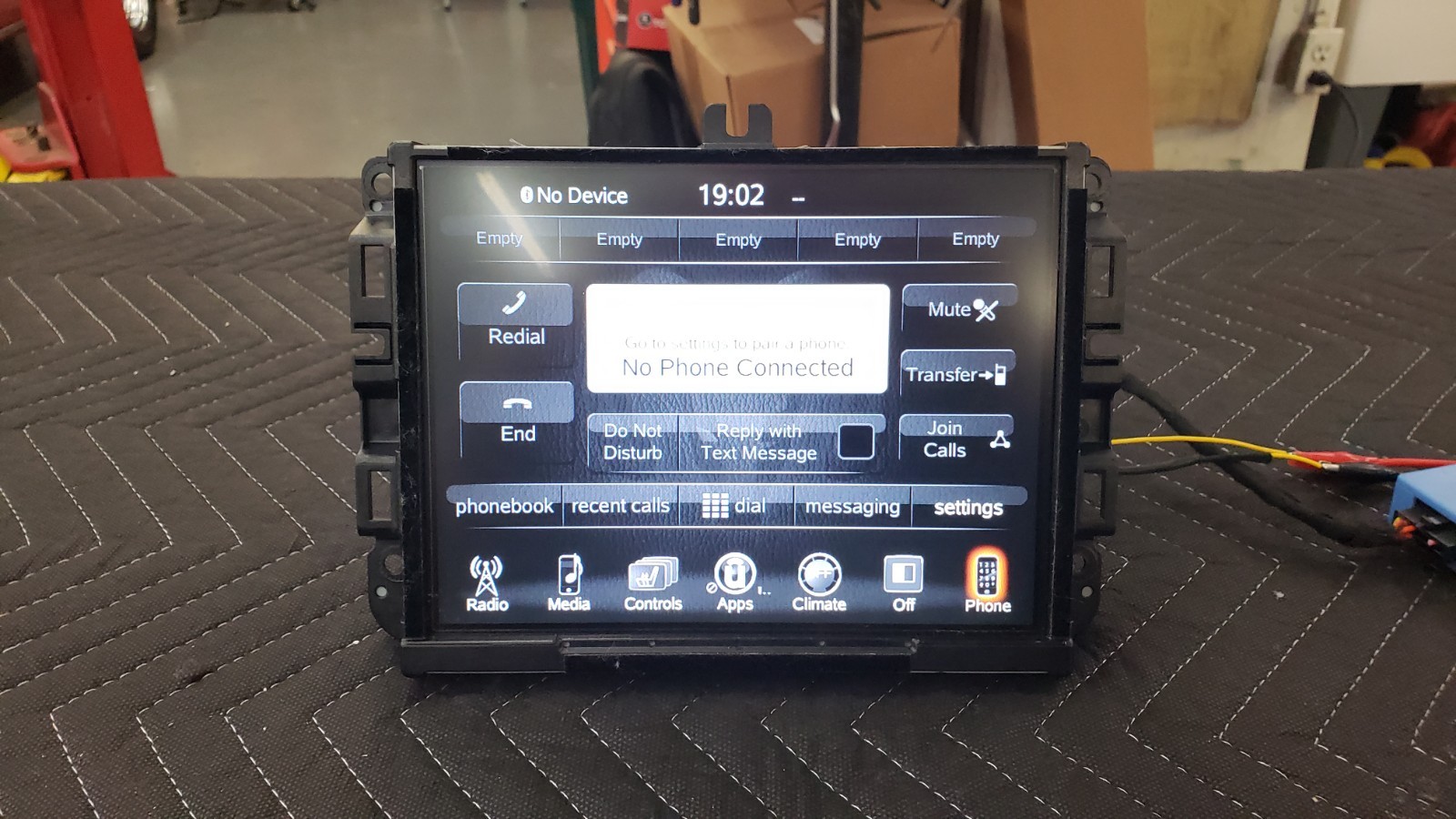 2013-2016 Chrysler Ram *REPAIR SERVICE* 8.4 Uconnect VP3 VP4 LCD Screen Repair