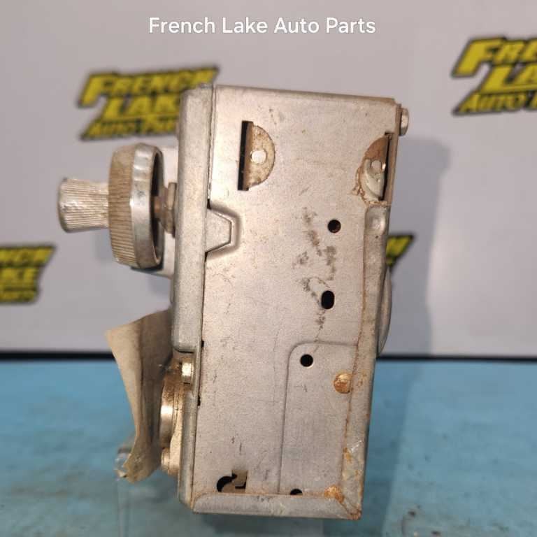 UNTESTED AM Radio “6SMR” Fits 1966 RAMBLER CLASSIC 1240163