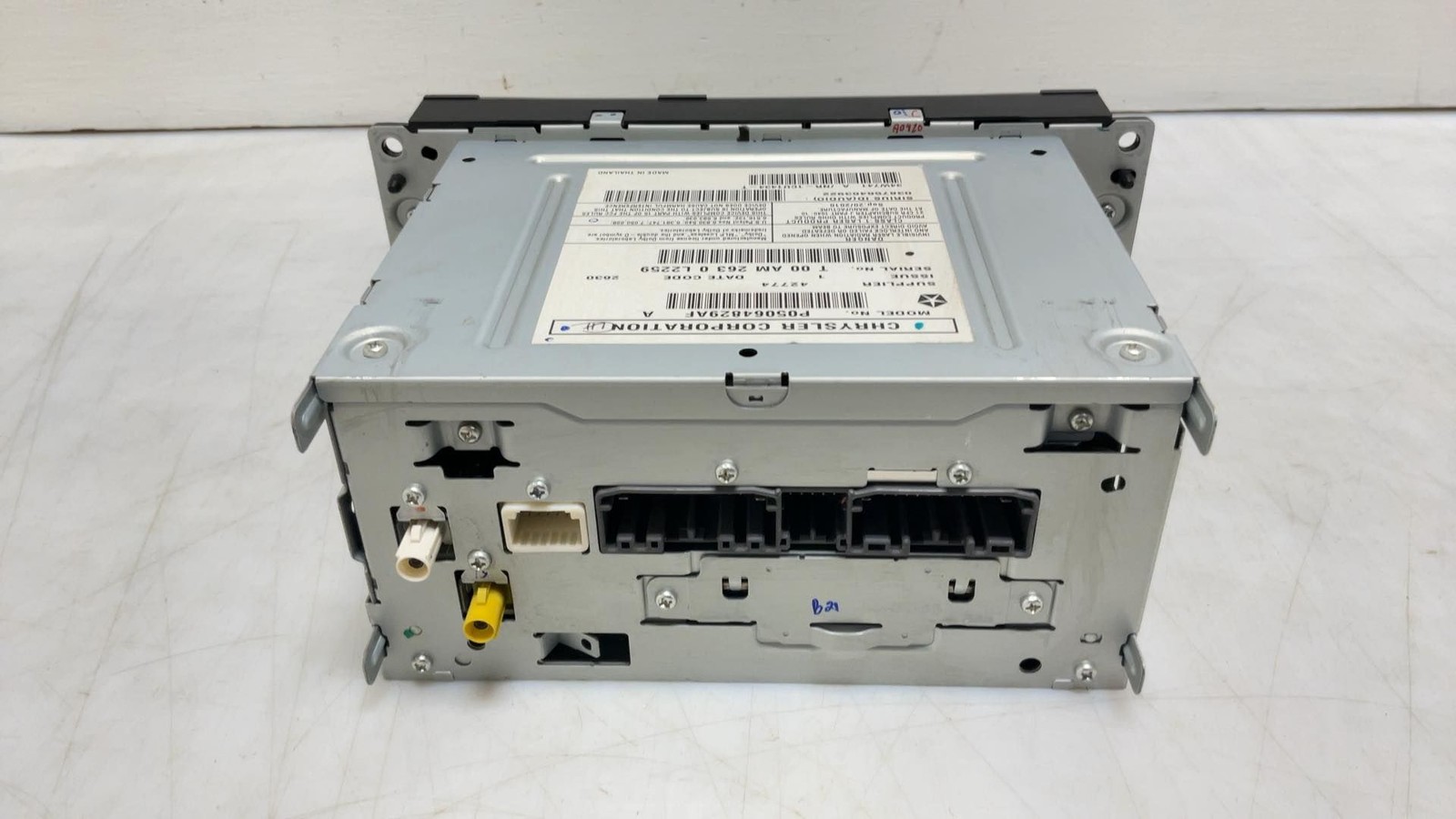 Jeep JK Wrangler OEM RHB Touchscreen Radio 05064829AF 2011 168886