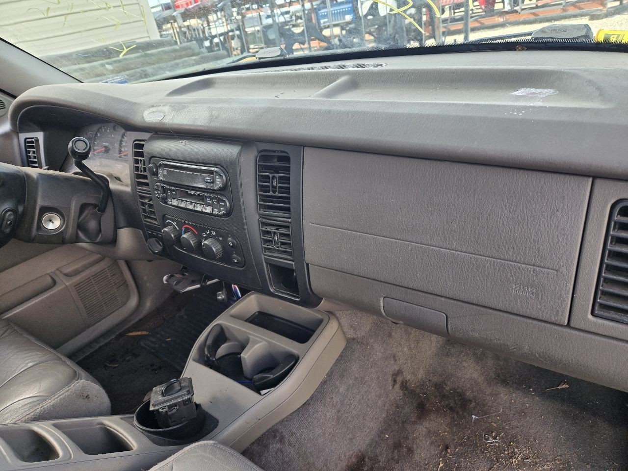 2002-2004 Dodge Dakota Radio Receiver w/CD Player Face Plate ID RAZ