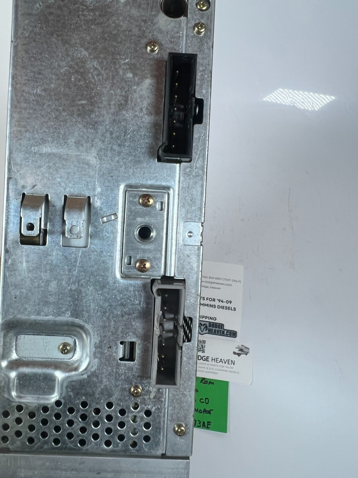 OEM Mopar 1994-2002 Dodge Ram AM / FM Radio CD Player P04704373AE