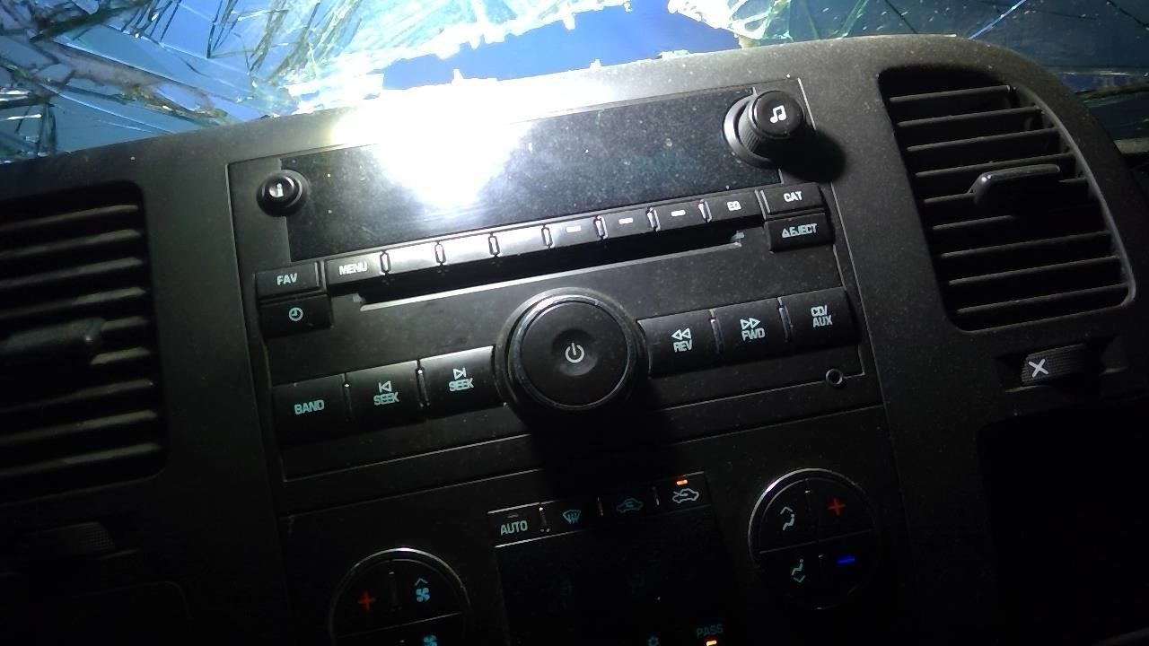 Audio Equipment Radio AM-FM-CD-MP3-USB Fits 11-21 EXPRESS 2500 VAN 1336416