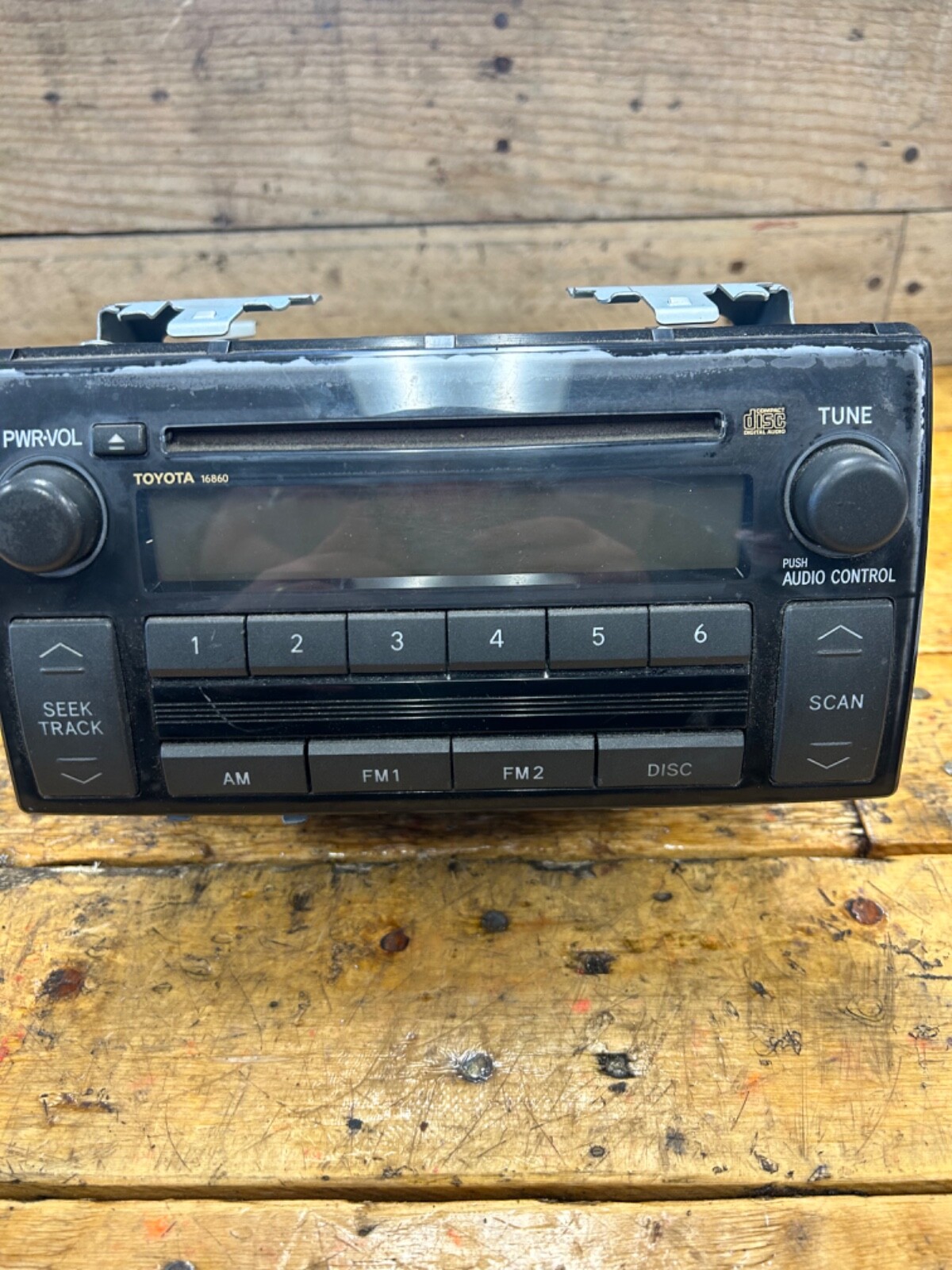 2005-2006 TOYOTA CAMRY LE XLE AM FM Radio Receiver CD Player Fujitsu Ten Mfr OEM