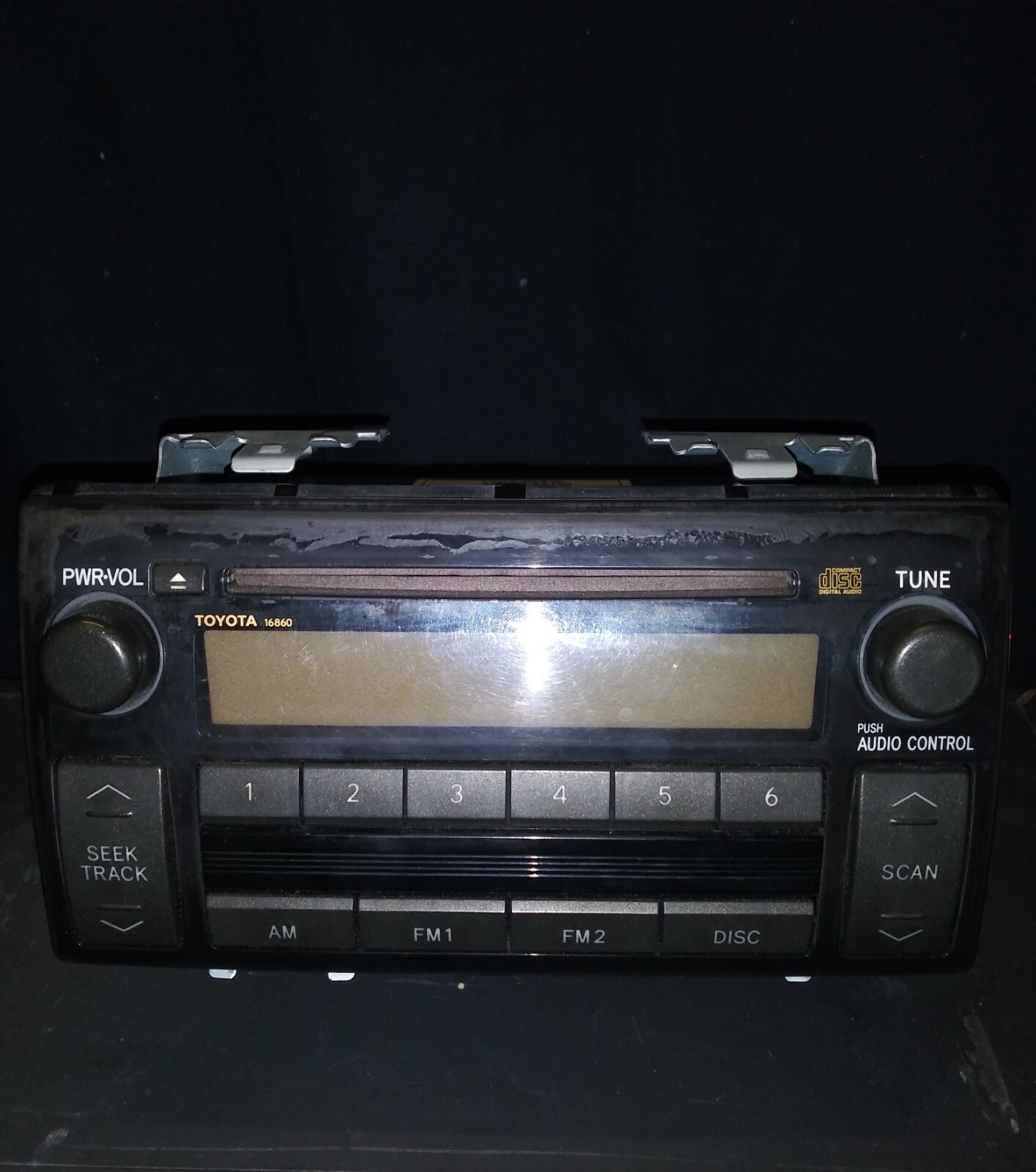 2005-06 Toyota Camry AM FM Single Disk CD Original Stock Factory Receiver 16860