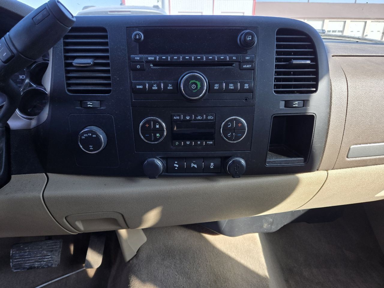2010-2013 Chevy Silverado Radio AM FM Stereo CD MP3 USB opt UUI