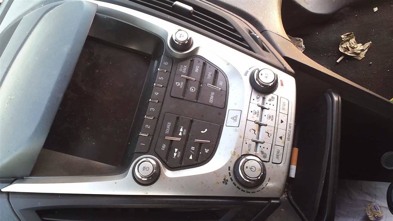 Audio Equipment Radio Receiver AM-FM-MP3-USB Opt Ufu Fits 16-17 EQUINOX 30716721