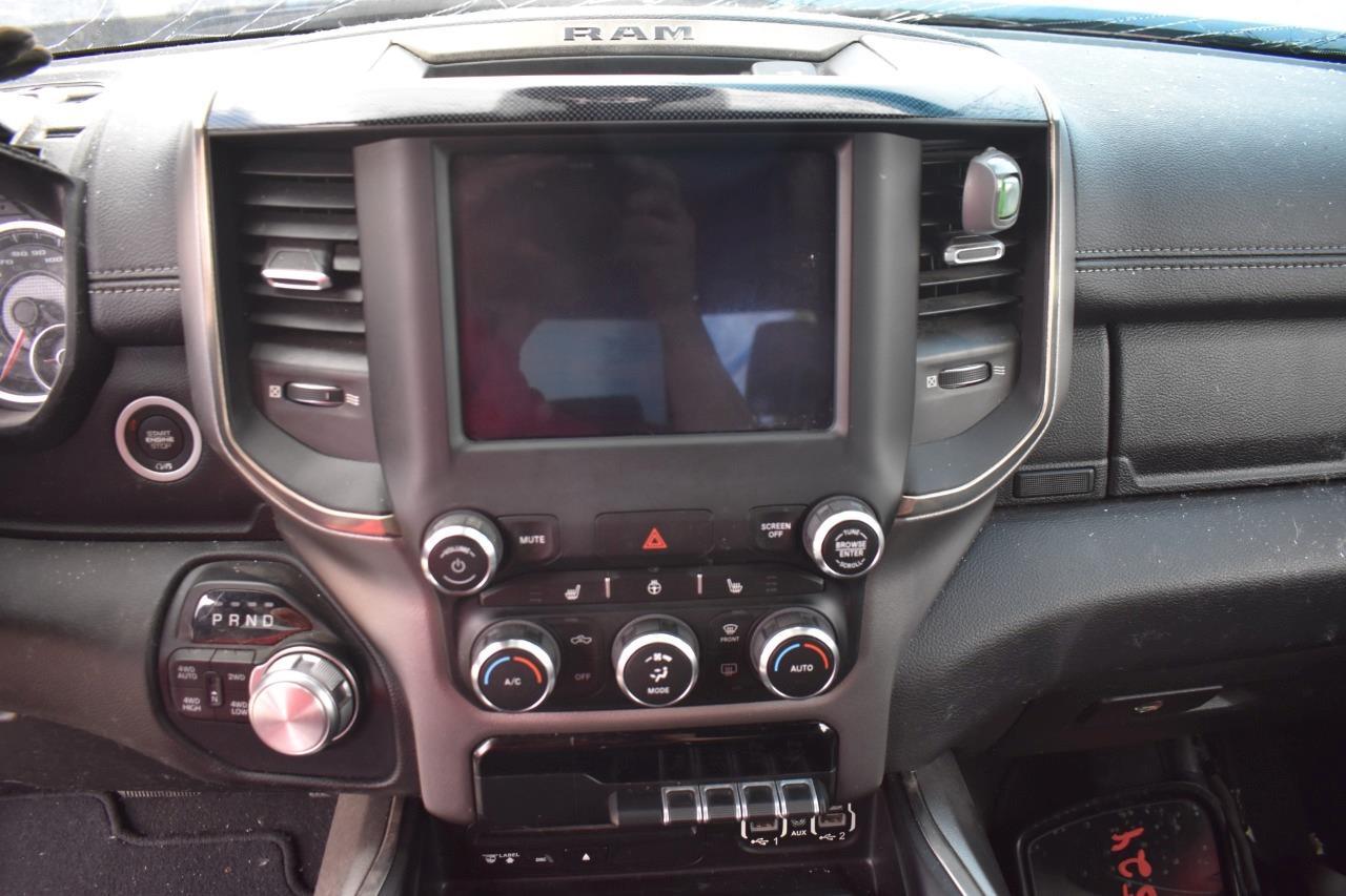 2019 RAM 1500 8.4″ UCONNECT 4 OEM RADIO W/ CONTROL PANEL & RECEIVER UCM NON-NAV