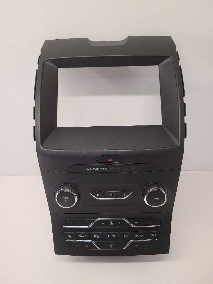 2019- 2020 Ford Edge Audio Equipment Radio Control Panel 8.0″ Screen Openin