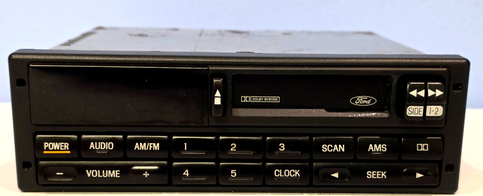 1995 1996 Ford Windstar Cassette Radio Standard Sound BLUE Lighting