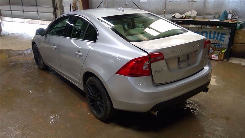 Radio and Temperature Control S60 Control Panel Fits 11-13 VOLVO 60 SERIES 91549