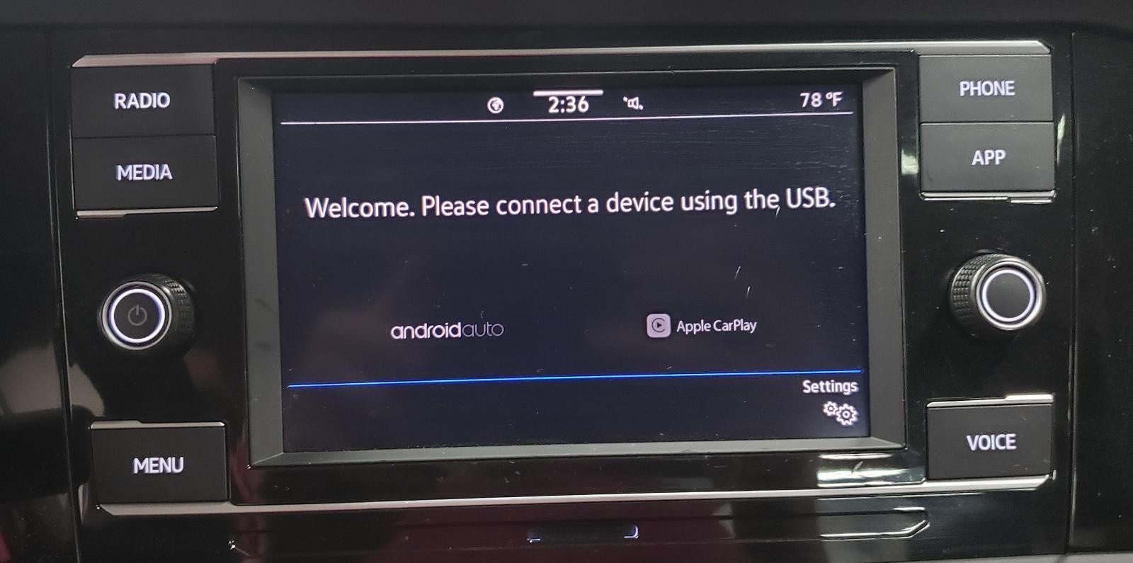 23 24 JETTA Radi Display and Controls, (8.0″ screen), w/navigation option