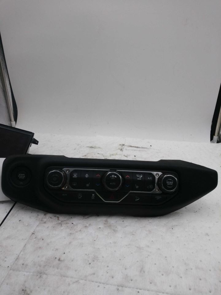 Audio Equipment Radio LHD Display And Receiver Fits 18-20 WRANGLER 612384