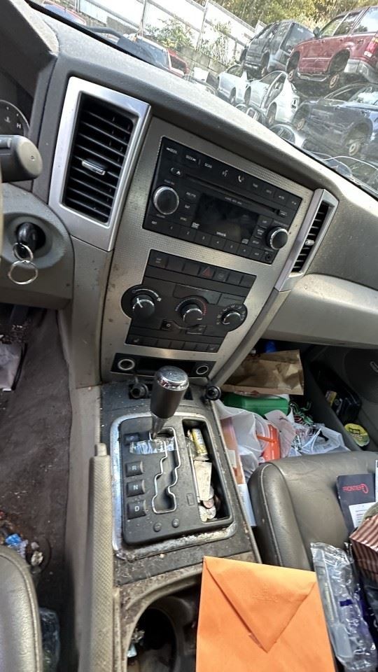 2008-2011 Dodge Dakota Radio AM FM6 Disc Cd-dvd Changer OEM 1426031