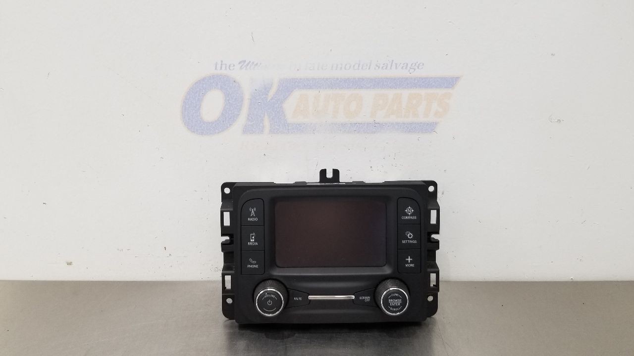 24 DODGE RAM 2500 RADIO AUDIO DISPLAY WITH RECEIVER 5″ 68575675AA