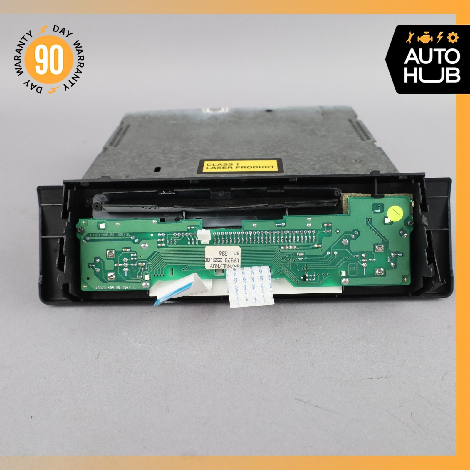 00-04 Bentley Arnage / Silver Seraph Radio CD Player Grundig PM57845PA OEM 30k