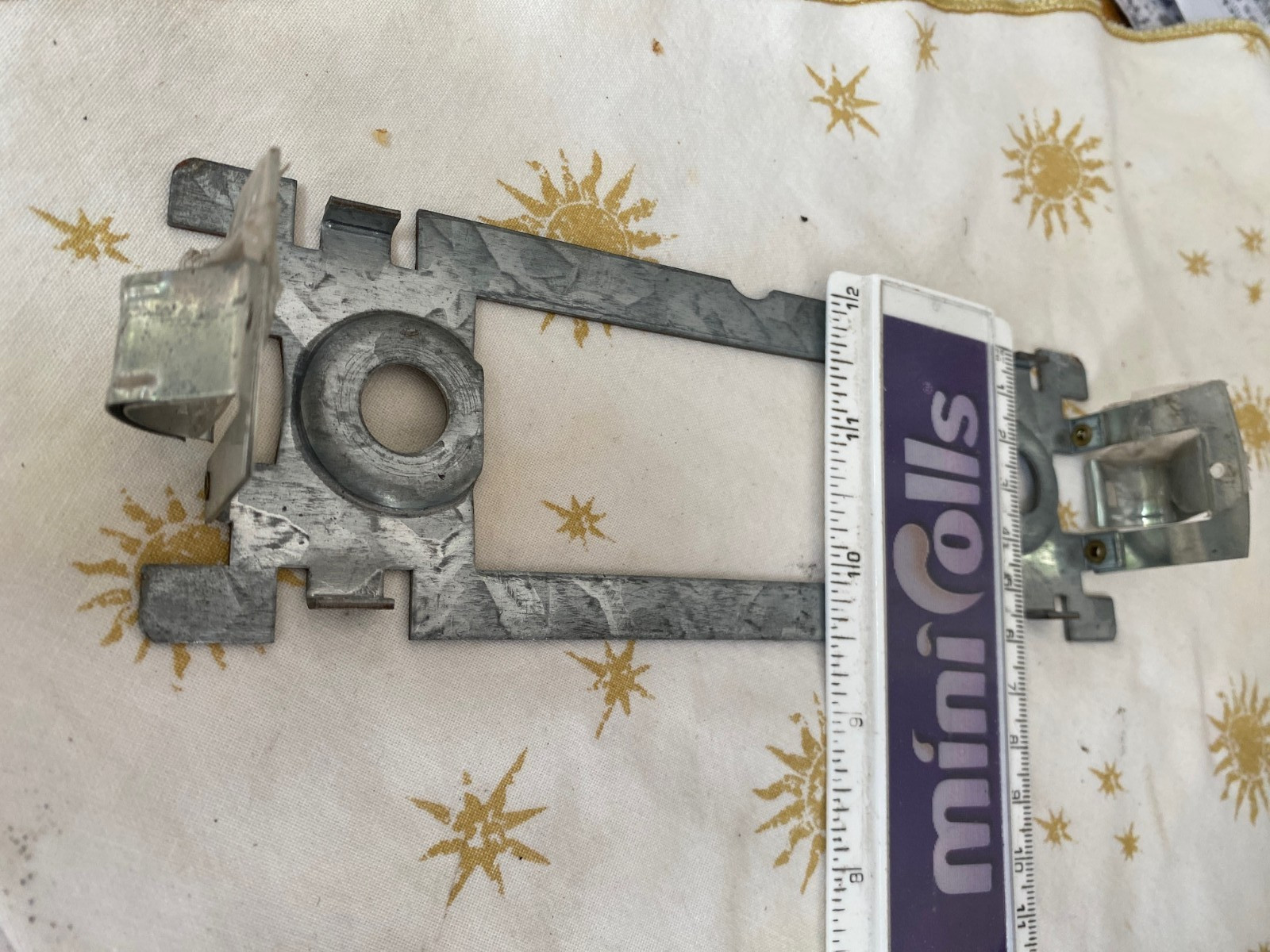 1970,s or 80,s front mounting car radio bracket, standard in dash mount v3