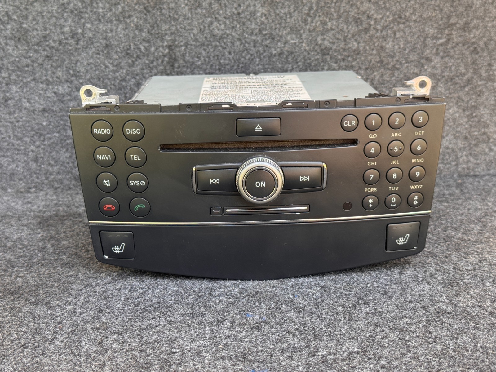 08-11 MERCEDES W204 C300 C350 Navigation Command Head Unit DVD Audio