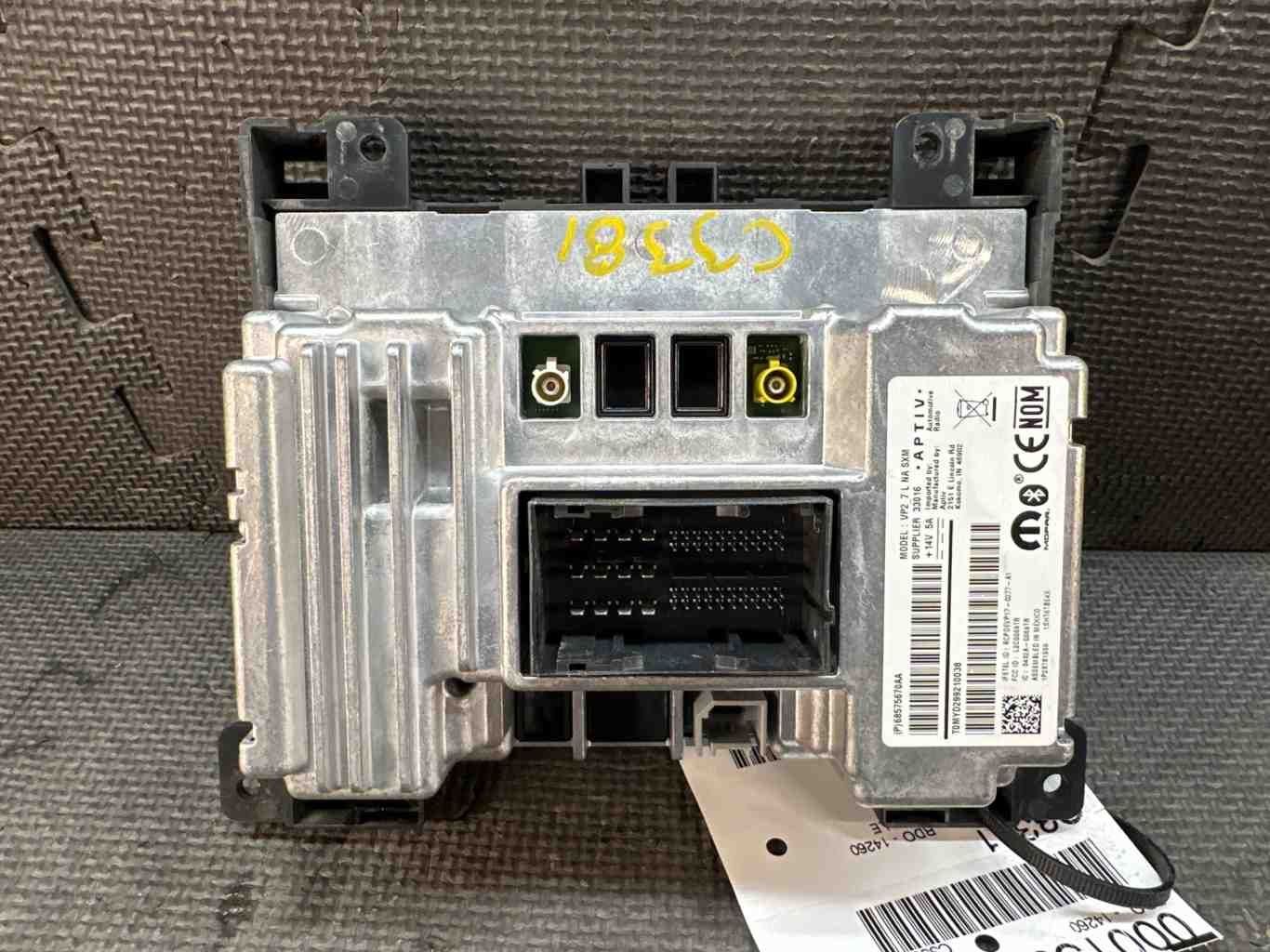 21 22 23 DODGE CHALLENGER Radio stereo display & receiver 7′ 68575670AA