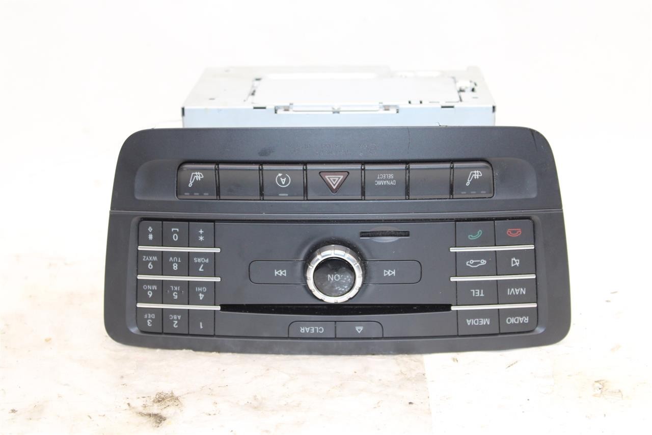RADIO Mercedes-Benz GLA250 GLA45 GLAh 2016 16 2469009316 1419188