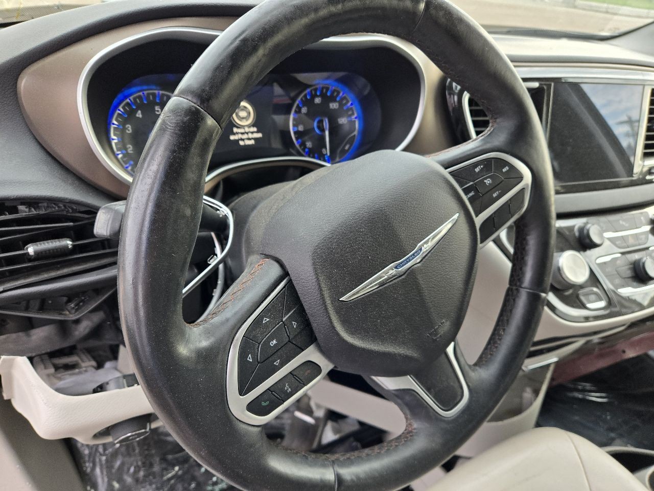 2018-2020 Chrysler Pacifica Front Dash Mounted Display 8.40 Touchscreen Opt JBD