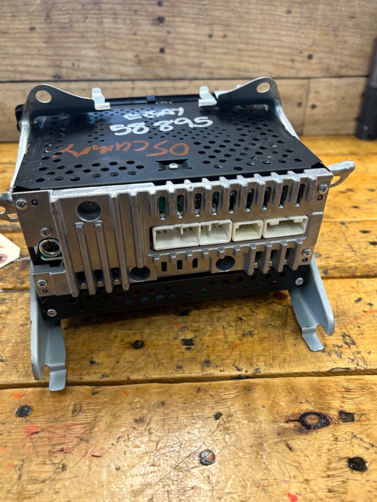 2005-2006 TOYOTA CAMRY LE XLE AM FM Radio Receiver CD Player Fujitsu Ten Mfr OEM