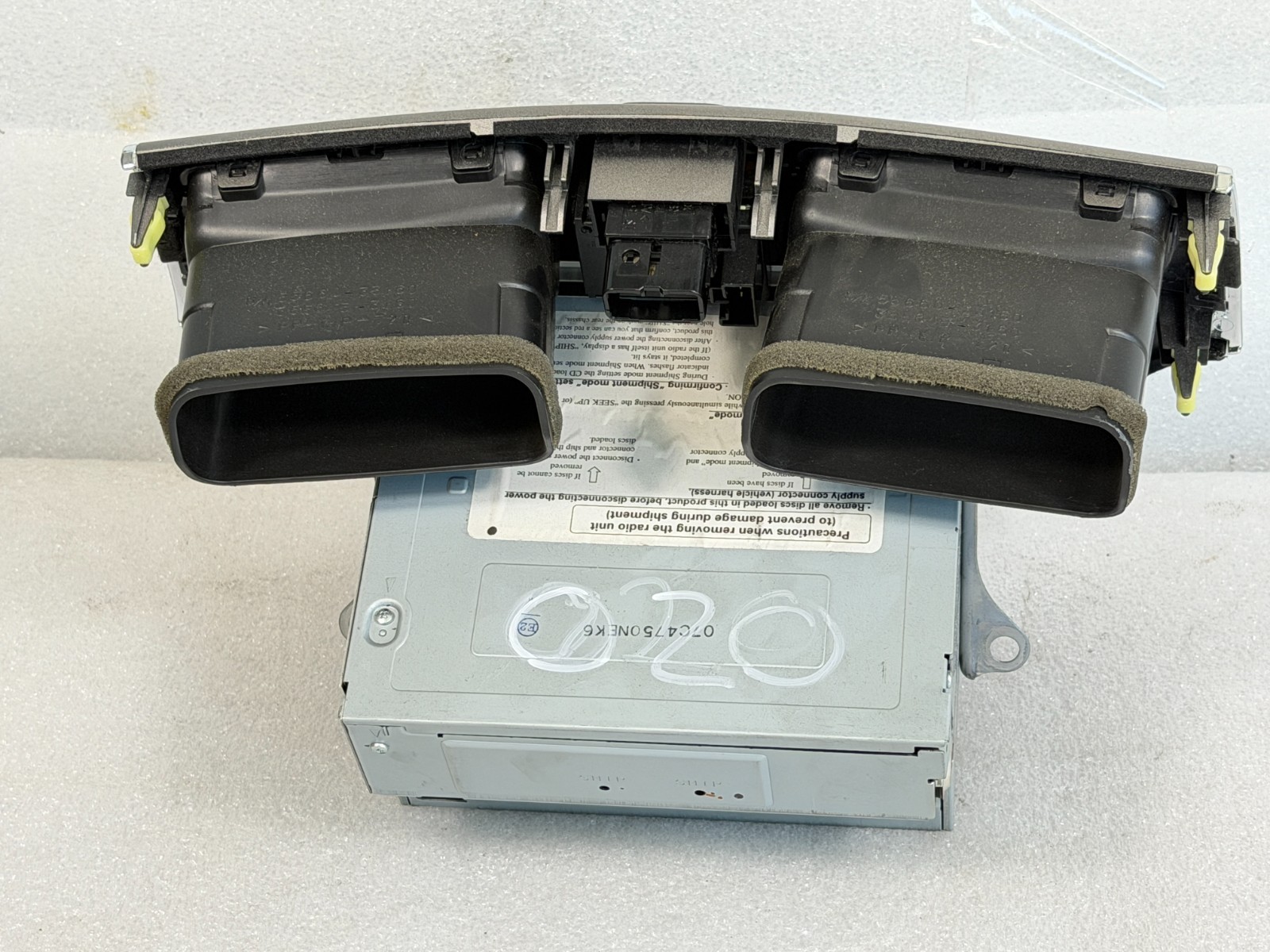 2002-2006 Lexus ES300,ES330 Radio CD Cassette Player AM FM OEM