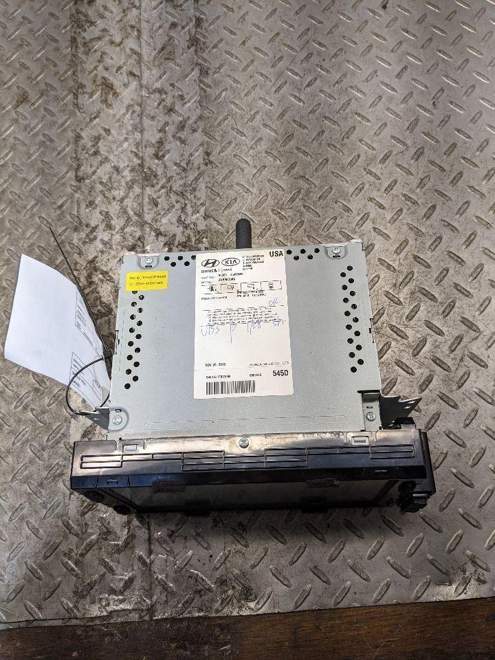 Audio Equipment Radio Receiver US Market Fits 16-18 OPTIMA 1194875