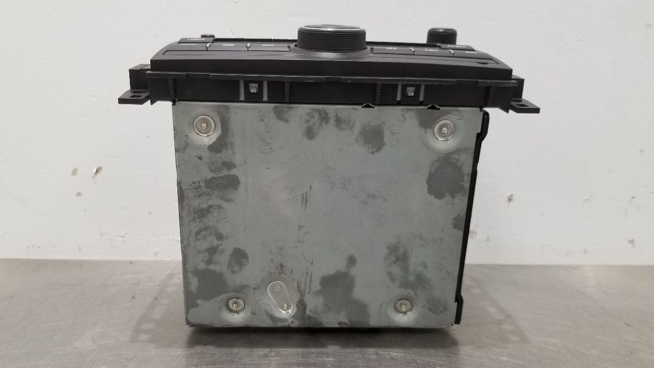 07 CHEVY TAHOE RADIO AUDIO RECEIVER HEAD UNIT 15868809