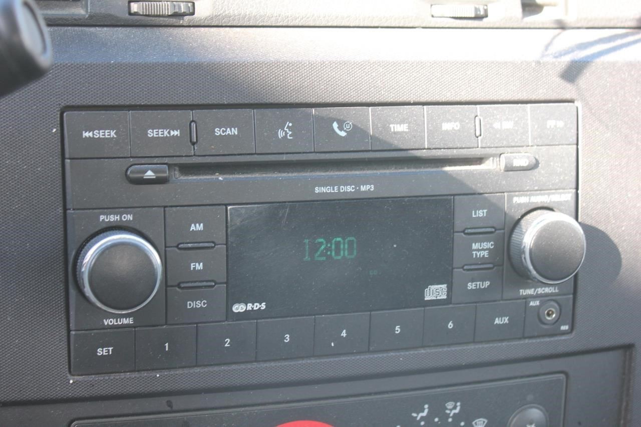 Audio Equipment Radio Display And Receiver Radio ID RES Fits 08-10 300 611685