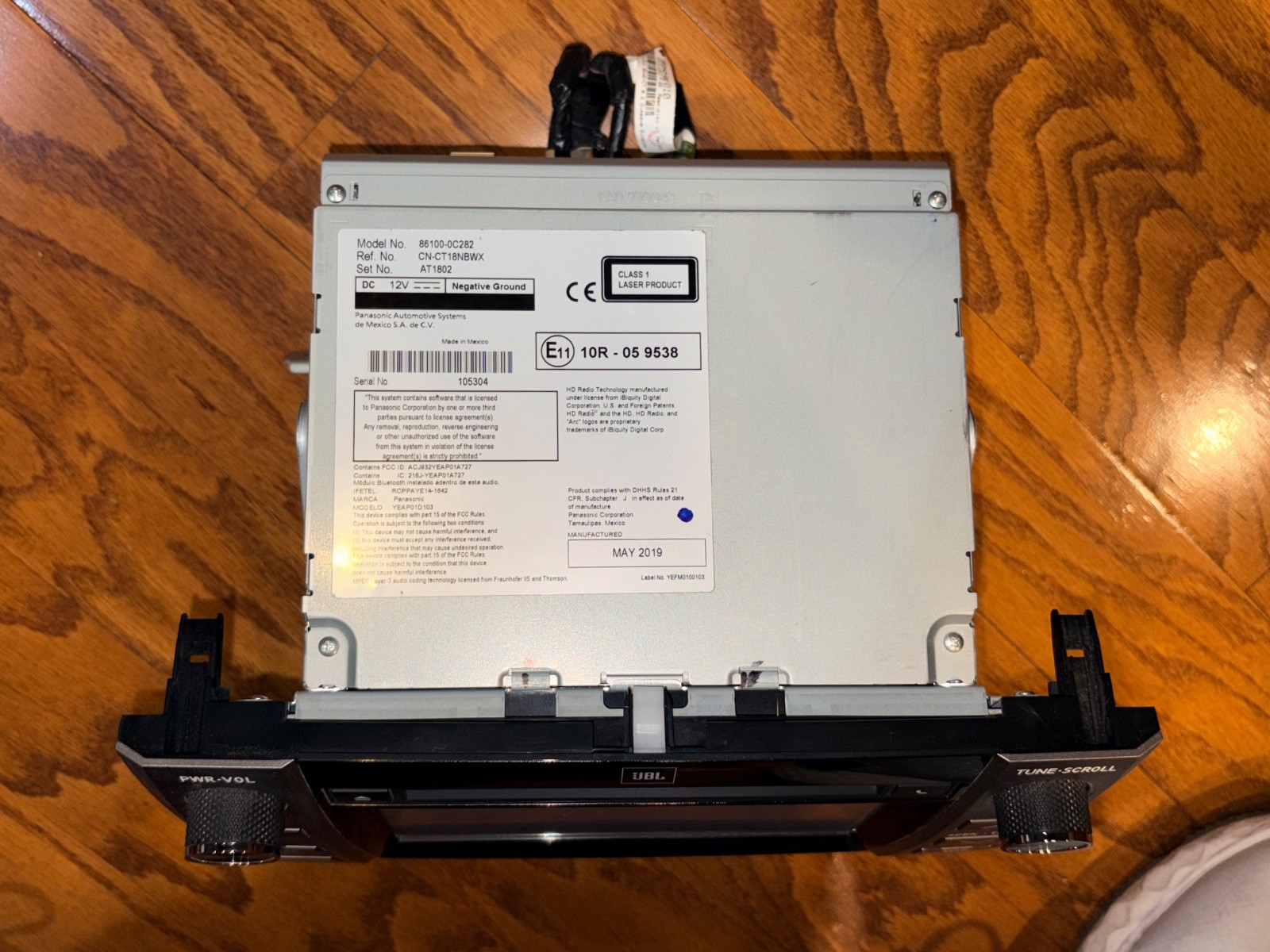 Toyota Tundra Navigation Radio AM-FM CD Info Display Head OEM JBL 2014-2019