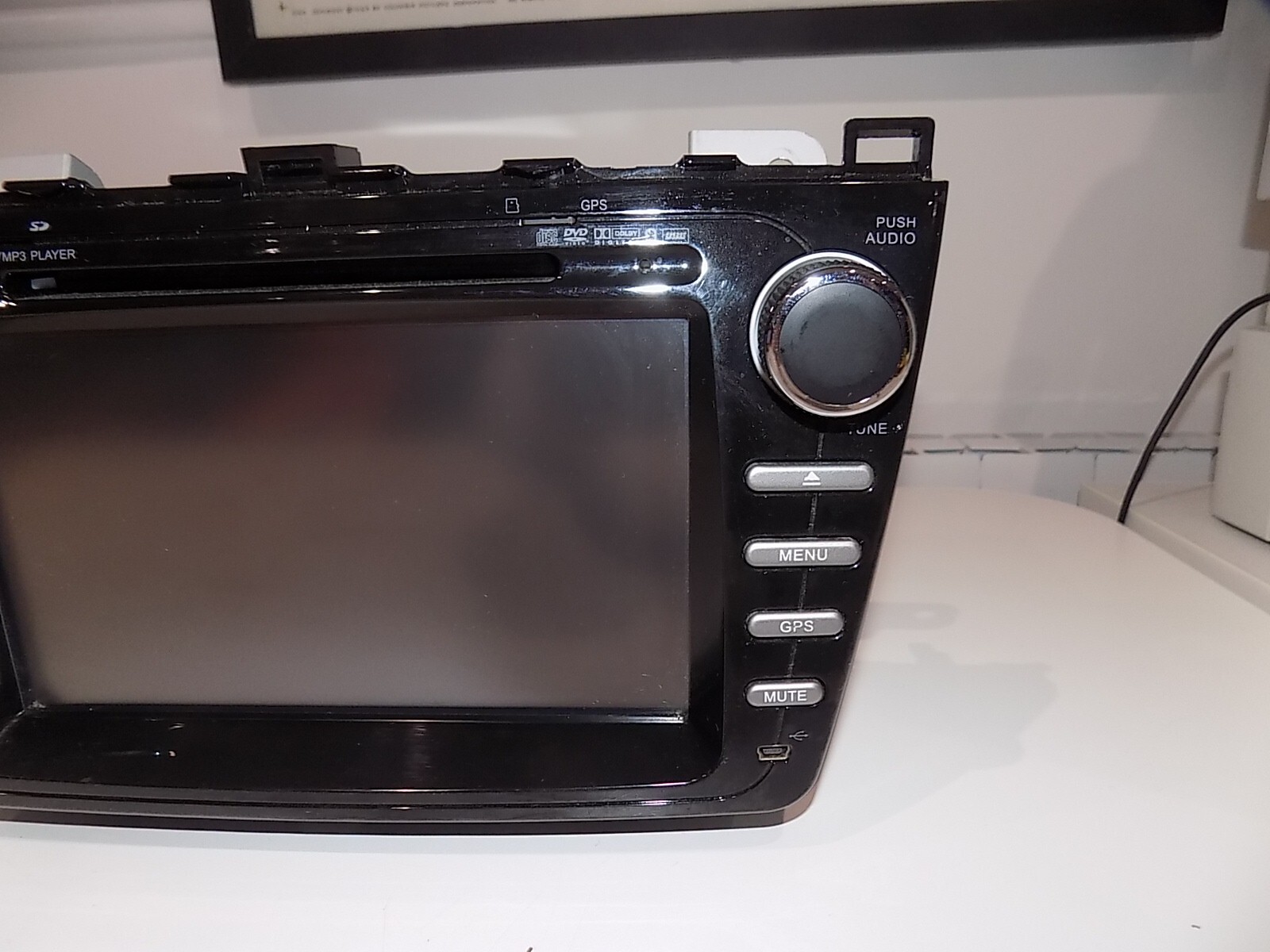 DVD VCD CD MP4 MP3 X11-15302 Player Car Stereo Head Unit Black Untested Parts