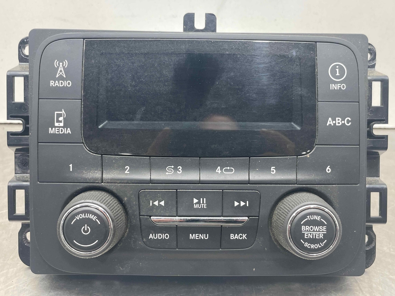 2015 Dodge Pickup 1500 Radio Audio Reciever W/ 3″ LCD Display Screen 68245816AD