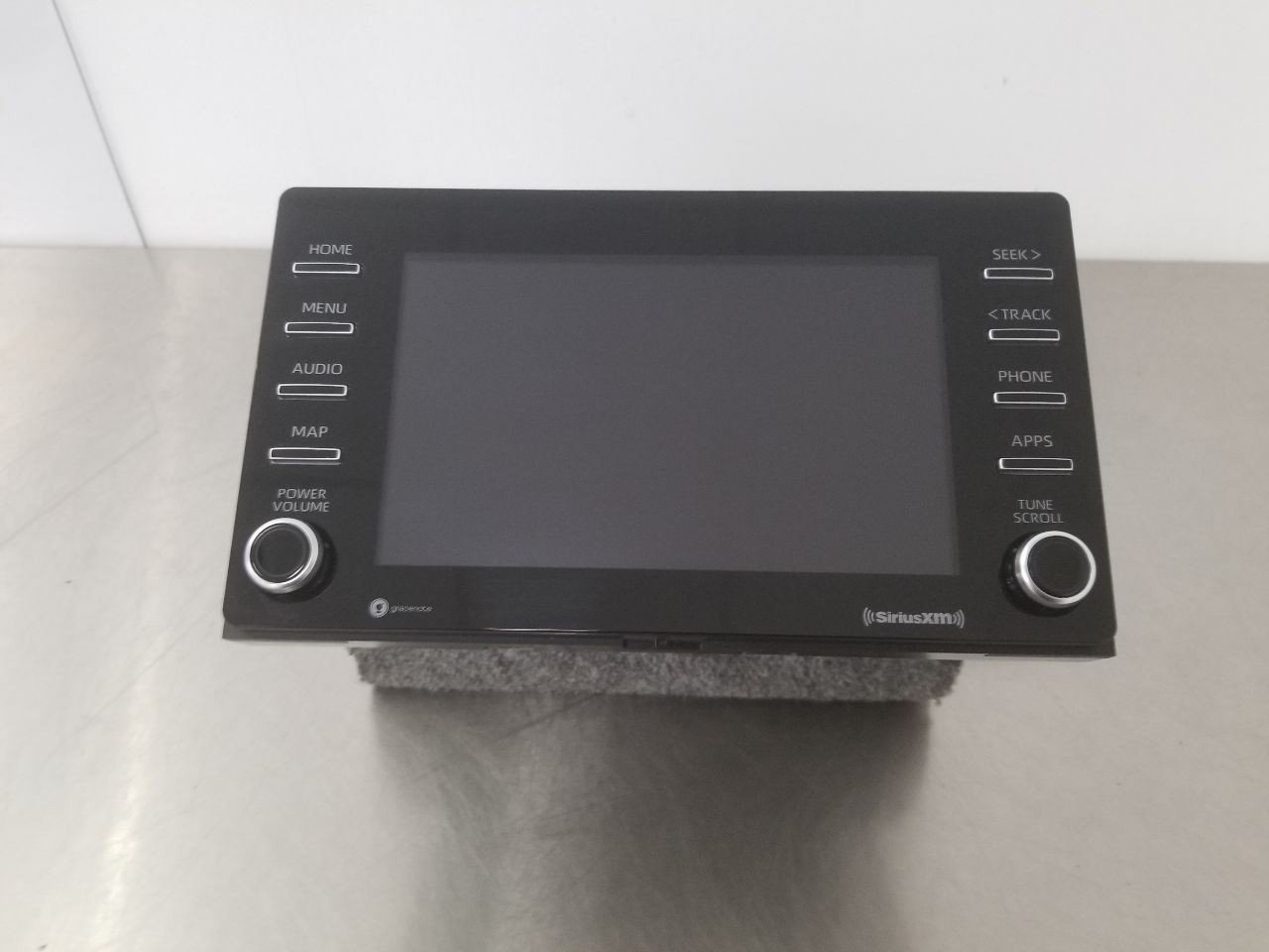 20 TOYOTA TACOMA SR 2WD 4X2 2.7L RADIO AUDIO DISPLAY AND RECEIVER 8614004110 OEM