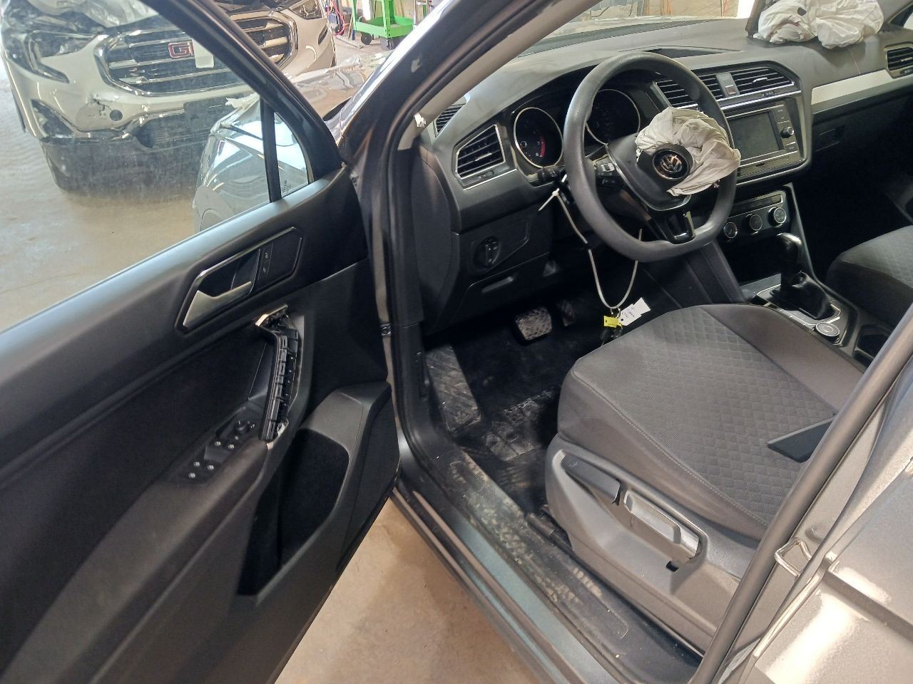 Audio Equipment Radio Receiver Center Dash Mounted Fits 18-20 TIGUAN 12886543