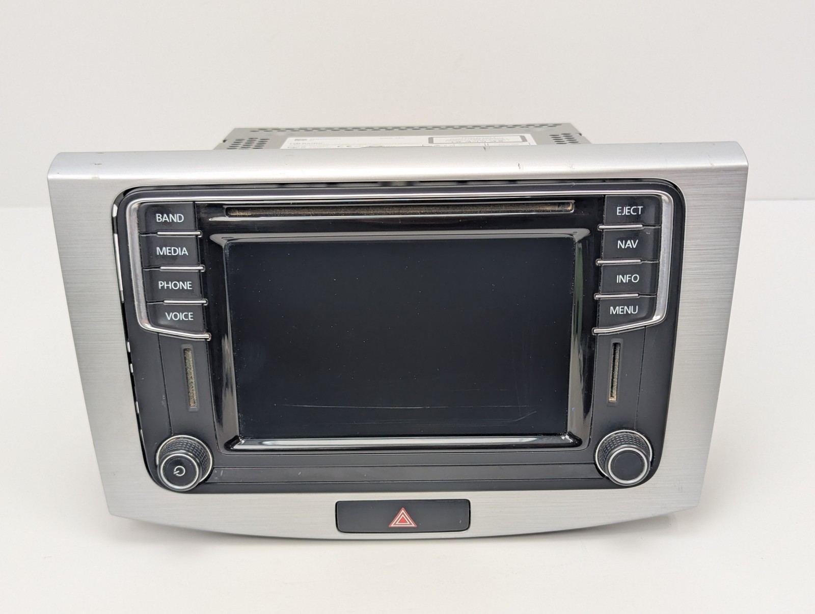 2016-2019 Volkswagen Jetta Passat Golf CC Tiguan Screen Navigation GPS Radio OEM