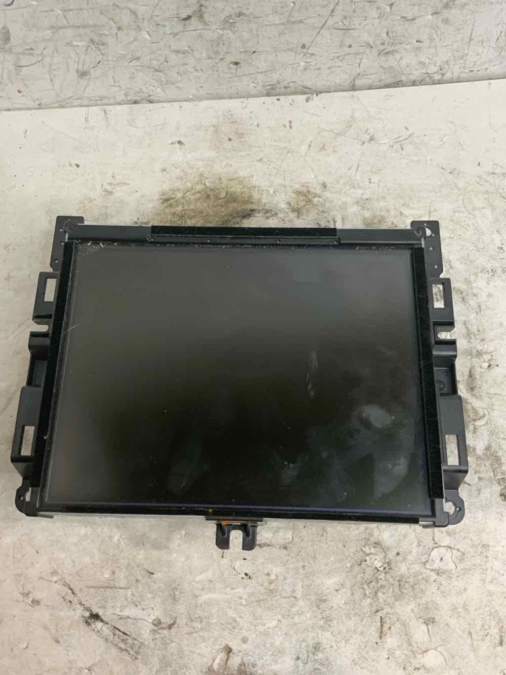 2015 Chrysler 200C Audio & Visual Equip Radio 68190260AF 8.4″ Display Navigatio